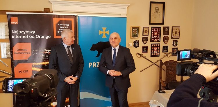 Orange Polska i władze Przemyśla podpisały porozumienie o współpracy dotyczącej rozwoju sieci światłowodowej