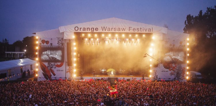 Orange Warsaw Festival 2016 - scena i pole festiwalowe
