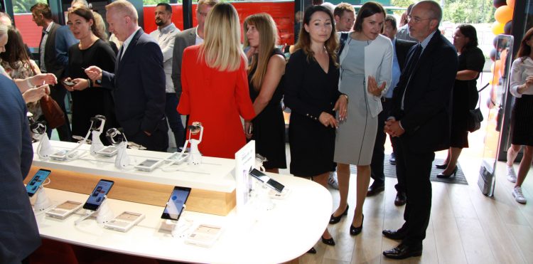 otwarcie-smart-store-orange-polska-sezam-warszawa (3)