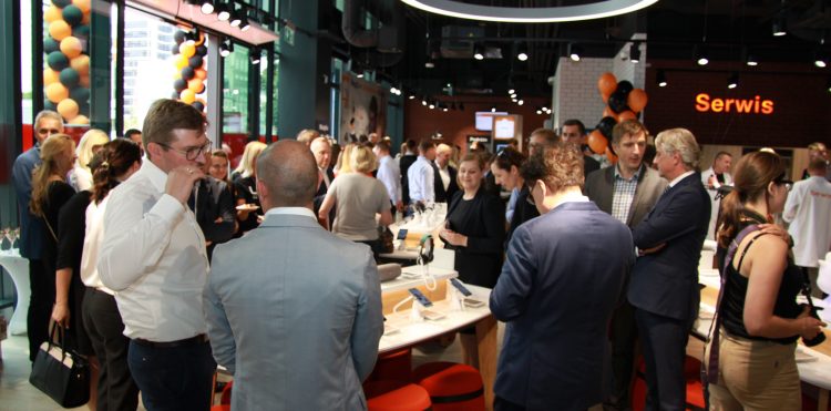 otwarcie-smart-store-orange-polska-sezam-warszawa (4)