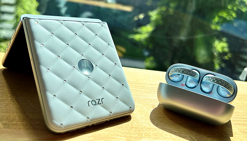 Elegancka motorola razr 60 5G z kryształkami Swarovskiego tylko w Orange