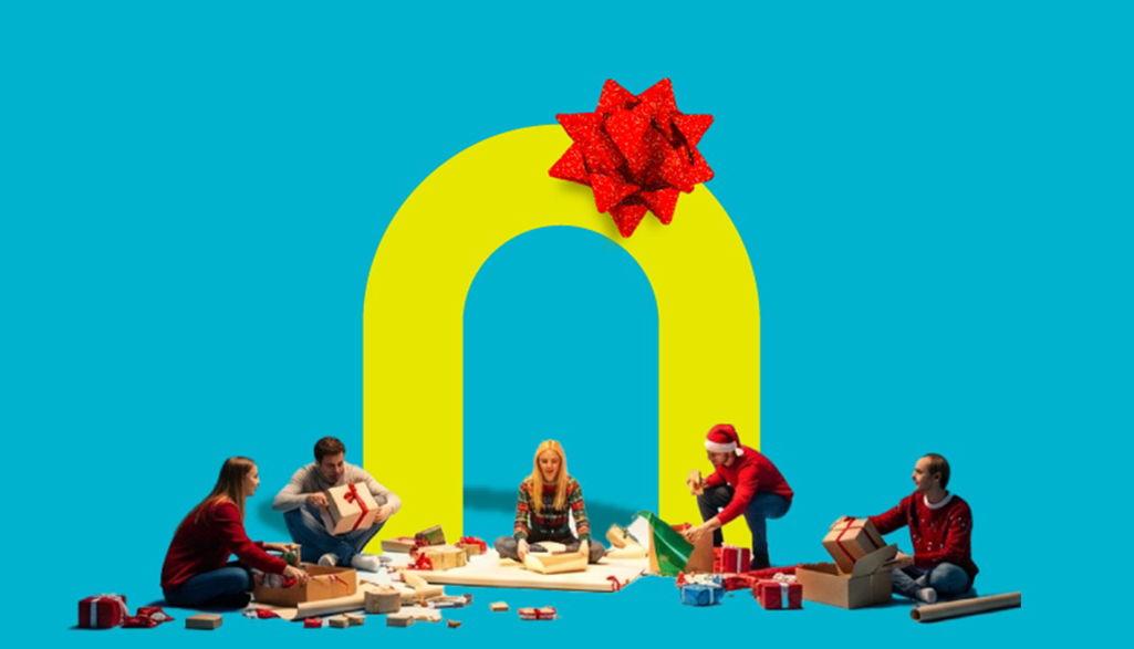 Nju rozdaje prezenty