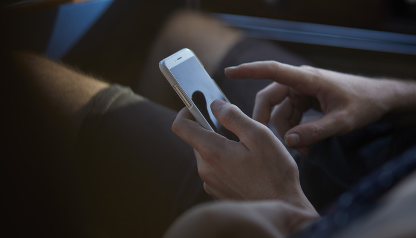 Odnowione telefony teraz z oryginalną baterią lub zamiennikiem